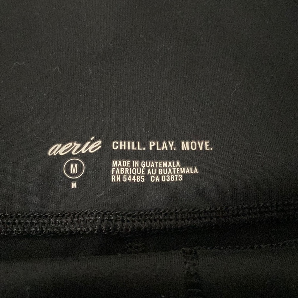 Aerie chill play move leggings. Medium. Like new.